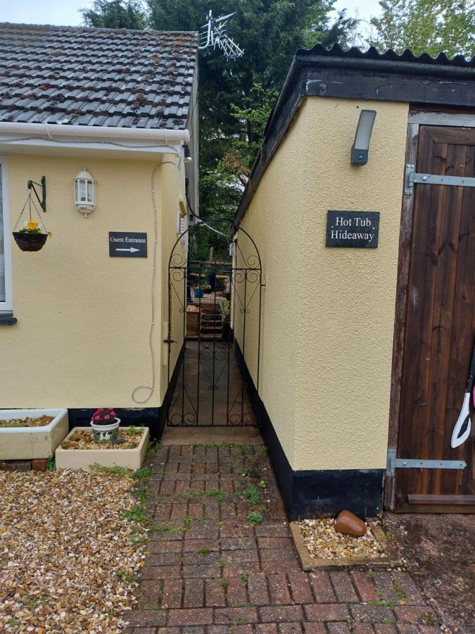 Hot Tub Hideaway Hemyock Exterior foto